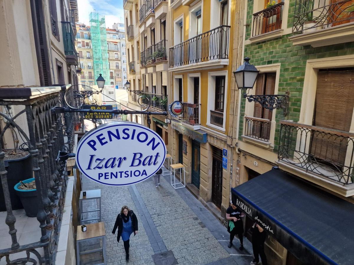 Pension Izar Bat Guesthouse Сан-Себастьян Экстерьер фото
