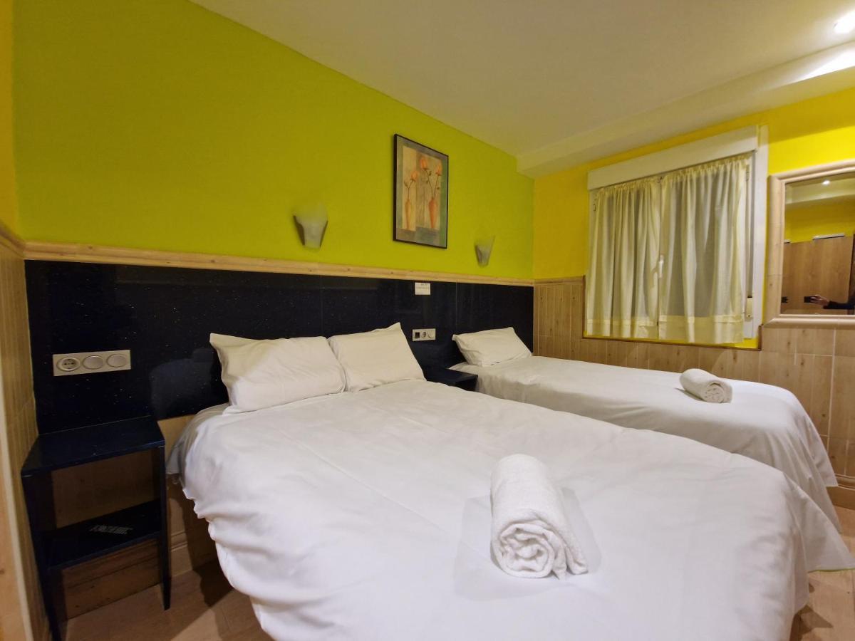 Pension Izar Bat Guesthouse Сан-Себастьян Экстерьер фото