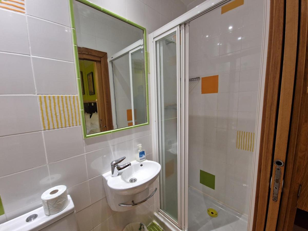 Pension Izar Bat Guesthouse Сан-Себастьян Экстерьер фото
