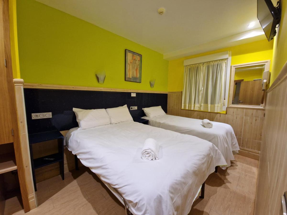 Pension Izar Bat Guesthouse Сан-Себастьян Экстерьер фото