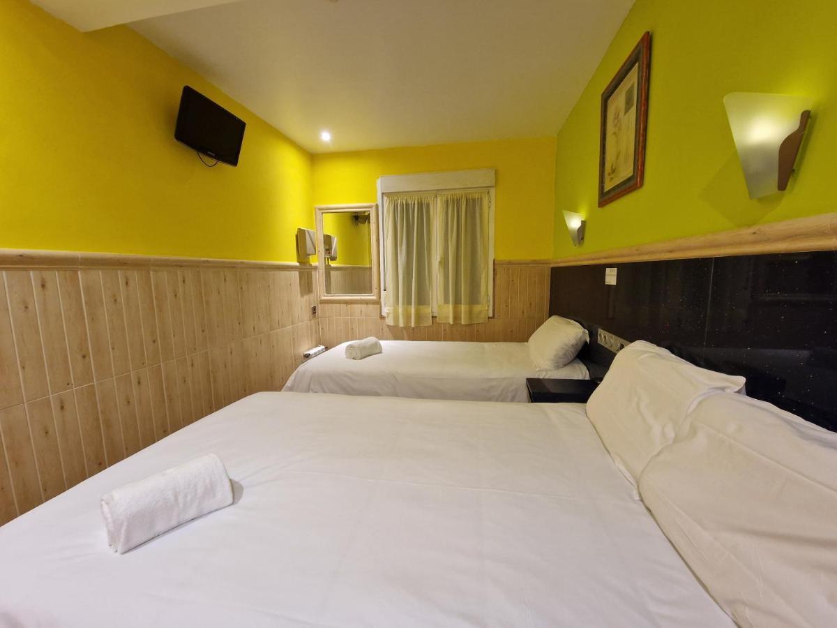 Pension Izar Bat Guesthouse Сан-Себастьян Экстерьер фото